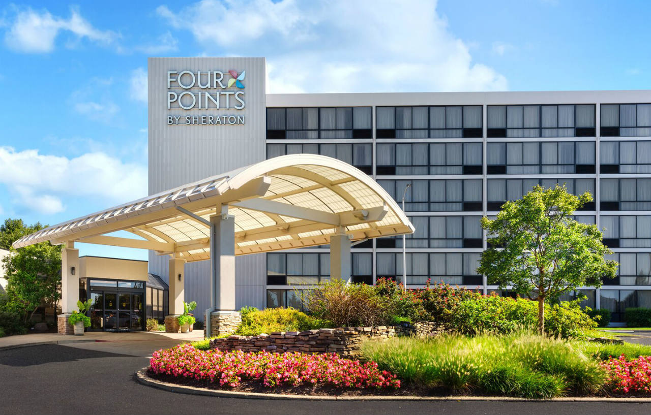 Отель Four Points Philadelphia Northeast Экстерьер фото